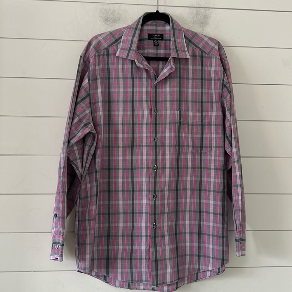 Alfani Size M 15-15.5 32-33 Regular Fit Easy-Care Square Line Check Dres…